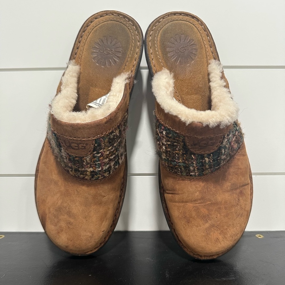 UGG Australia Leather Woven Knit Slip On Slides 8